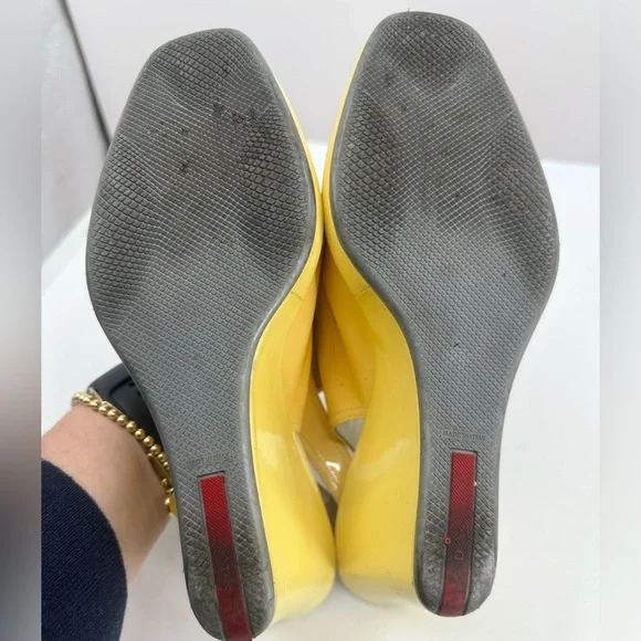 Prada Leather Slingback Sandals Wedge Heel Pale Yellow Peep Toe Womens 40 - Picture 9 of 9